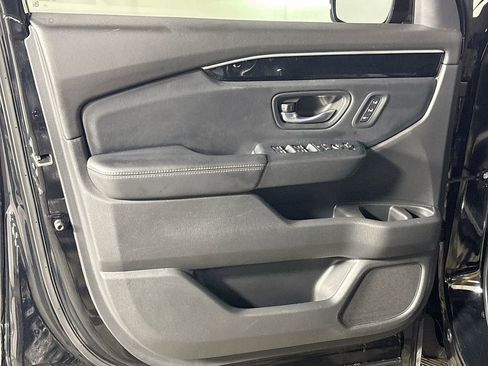 Certified 2025 Honda Pilot EX-L image 11