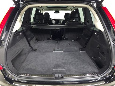 Used 2023 Volvo XC90 B6 Plus w/ Protection Package Premier AWD/4WD image 7