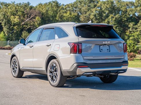 New 2026 Kia Sorento S w/ S Panoramic Sunroof Package image 3