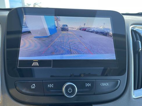 Used 2025 Chevrolet Malibu LT image 15