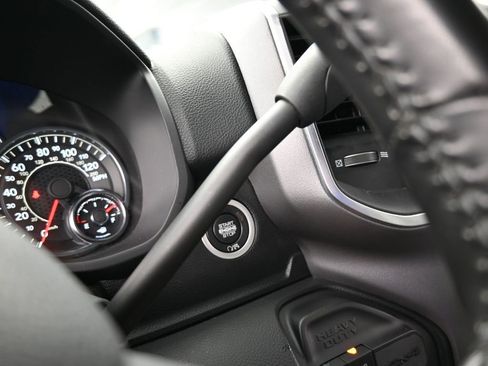 Used 2024 RAM 2500 Big Horn image 29