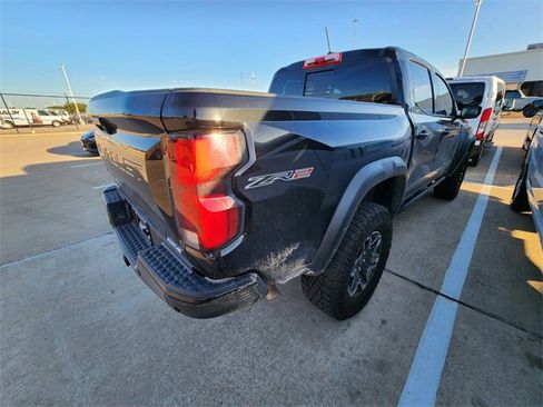 Used 2025 Chevrolet Colorado ZR2 AWD/4WD image 6
