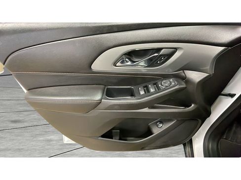 Used 2021 Chevrolet Traverse LT AWD/4WD image 10