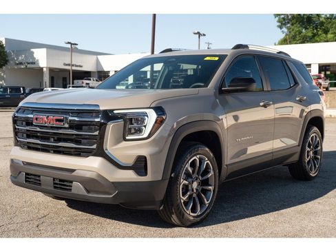 New 2026 GMC Terrain Elevation w/ Elevation Premium Package FWD image 4