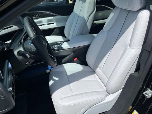 New 2026 Cadillac Lyriq Sport image 18