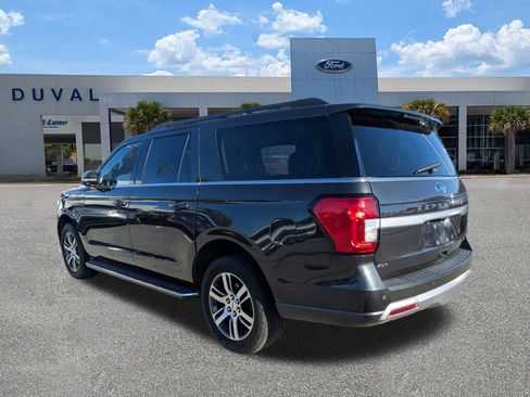 Used 2022 Ford Expedition Max XLT image 6