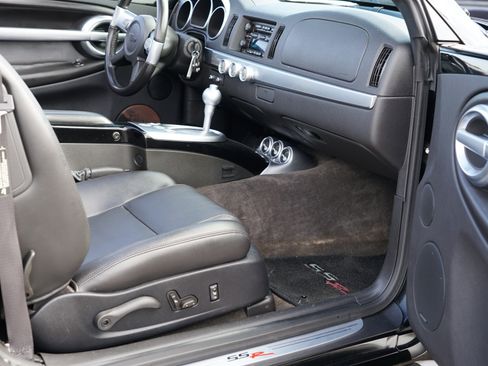 Used 2006 Chevrolet SSR w/ Preferred Equipment Group image 13