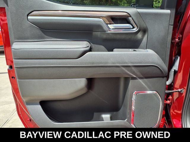 Used 2025 Chevrolet Silverado 1500 LT Trail Boss AWD/4WD image 18