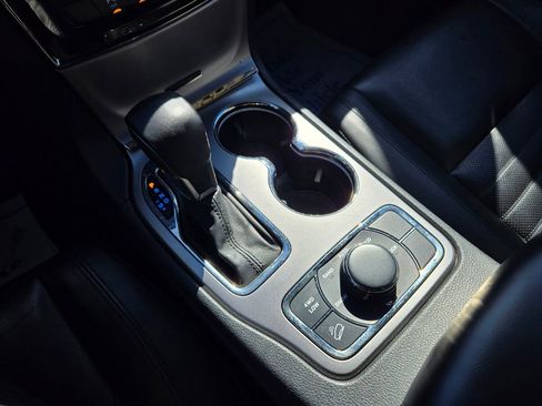 Used 2020 Jeep Grand Cherokee Limited X image 27