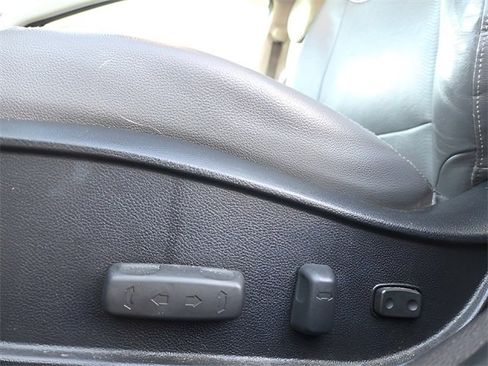 Used 2013 Hyundai Elantra Limited w/ Technology Pkg image 15