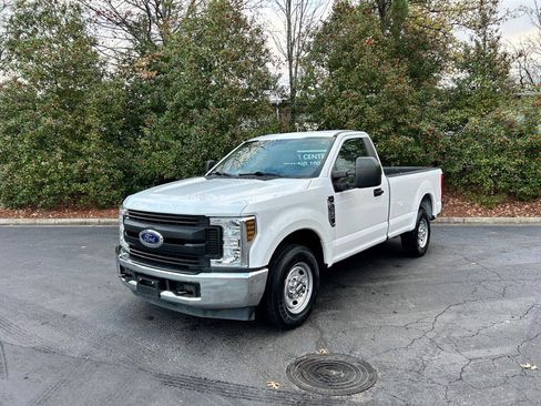 Used 2018 Ford F250 XL w/ XL Value Package image 3