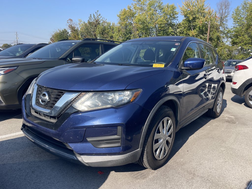 Used 2017 Nissan Rogue S FWD image 3