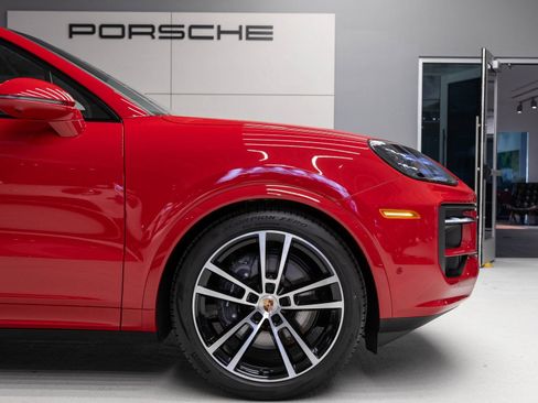 Certified 2026 Porsche Cayenne Coupe AWD/4WD image 11