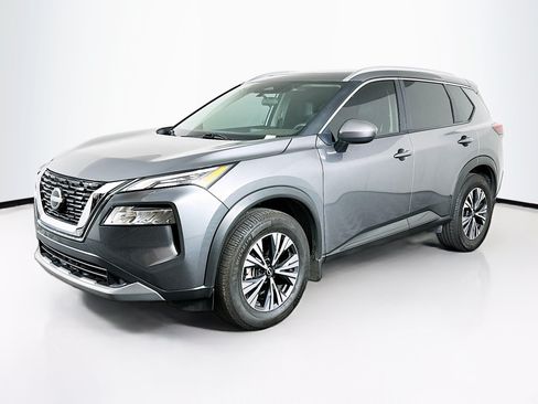 Used 2023 Nissan Rogue SV w/ SV Premium B Package FWD image 3
