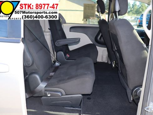 Used 2016 Dodge Grand Caravan SE w/ Quick Order Package 29E SE image 16