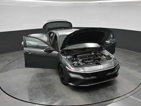 New 2026 Hyundai Elantra Sport FWD image 41