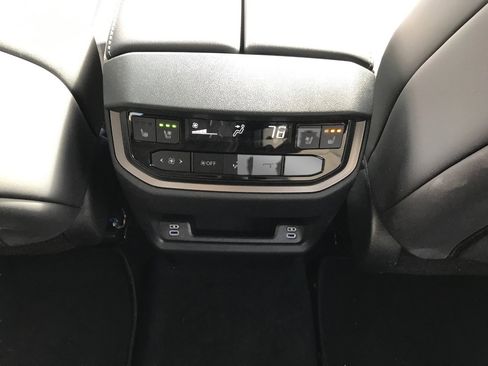 Used 2026 Lexus TX 500h AWD w/ Technology Package image 17