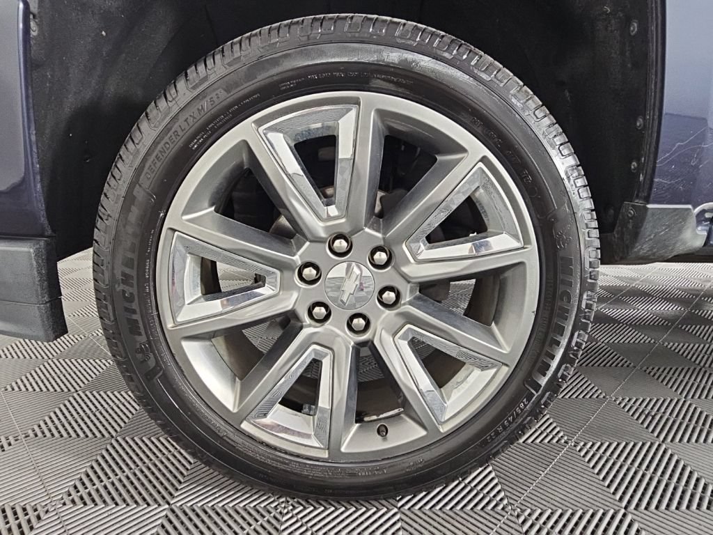 Used 2018 Chevrolet Silverado 1500 LTZ Z71 w/ Centennial Edition AWD/4WD image 10
