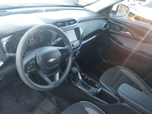 Used 2023 Chevrolet TrailBlazer LT image 9