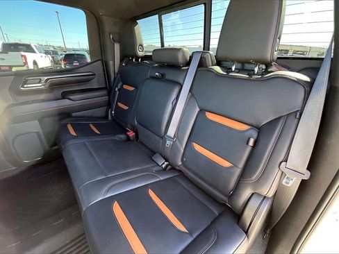 Used 2022 GMC Sierra 1500 AT4 w/ AT4 Premium Package image 19