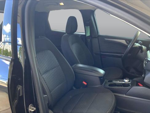 Used 2023 Ford Escape Active w/ Tech Pack #1 FWD image 9