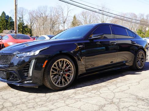 Used 2023 Cadillac CT5 V Blackwing w/ LPO, Bronce Accent Package image 13