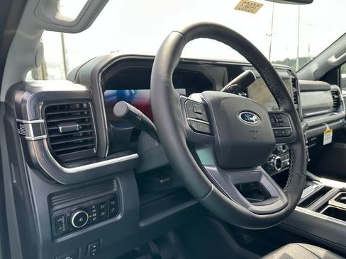 New 2025 Ford F350 Lariat image 15