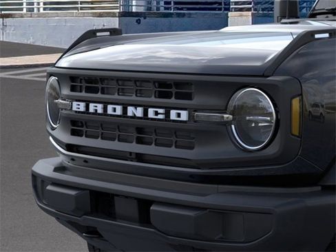 New 2025 Ford Bronco 4-Door image 19