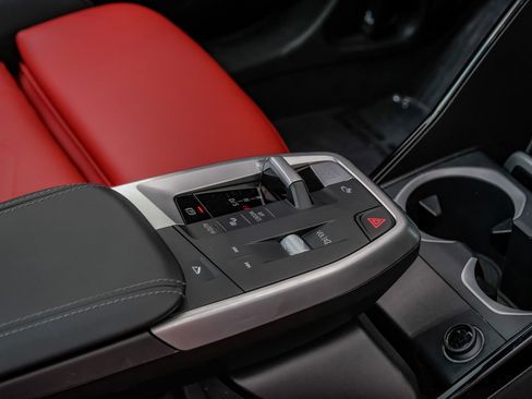 Used 2025 BMW X2 xDrive28i AWD/4WD image 27