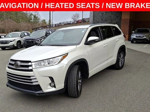 Used 2018 Toyota Highlander XLE image 4