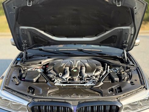 Used 2018 BMW M550i xDrive w/ Driving Assistance Package image 48