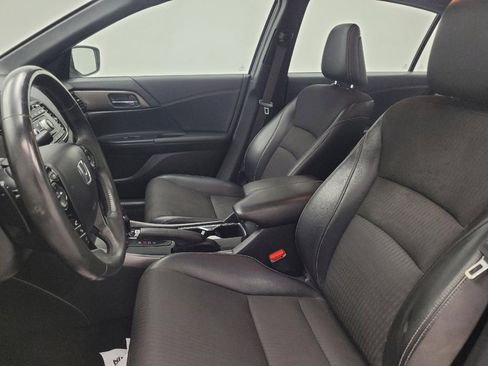 Used 2017 Honda Accord Sport image 17