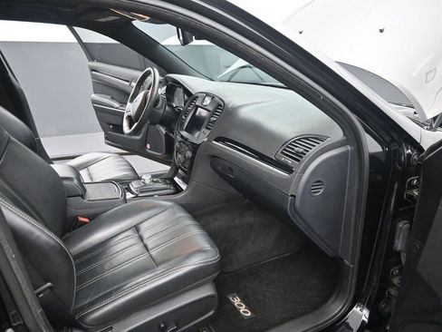 Used 2017 Chrysler 300 S w/ 300S Premium Group AWD/4WD image 17