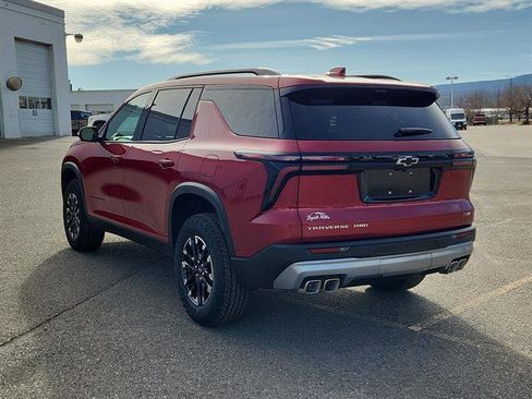 New 2026 Chevrolet Traverse Z71 w/ Enhanced Driving Package image 4