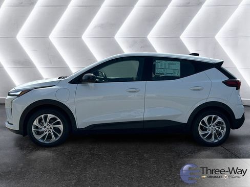 New 2027 Chevrolet Bolt LT w/ Comfort Package FWD image 2