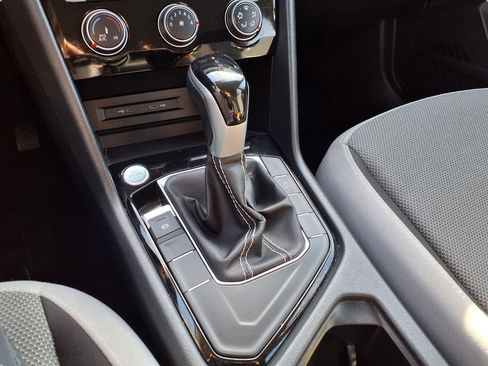 Used 2024 Volkswagen Taos S image 12