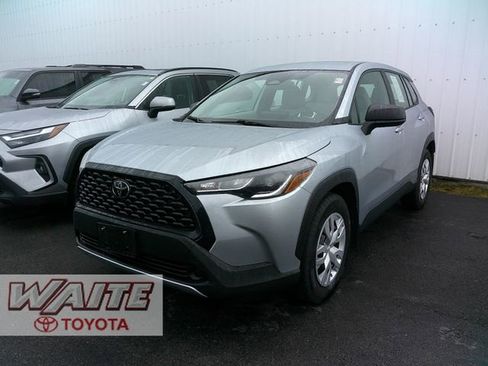 Used 2023 Toyota Corolla Cross L image 5