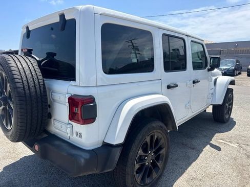Used 2024 Jeep Wrangler Unlimited Sahara AWD/4WD image 5