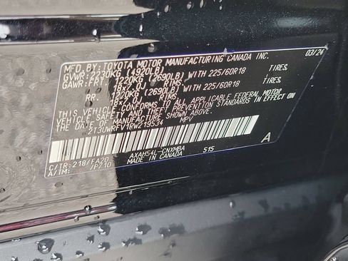Used 2024 Toyota RAV4 AWD Hybrid image 32