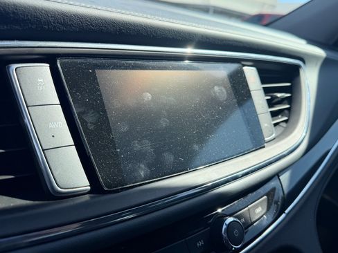 Used 2019 Buick Enclave Premium AWD/4WD image 13