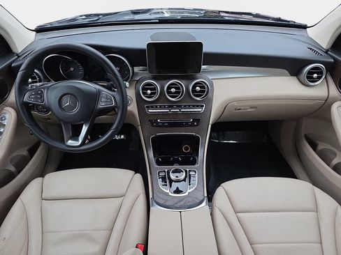 Used 2018 Mercedes-Benz GLC 300 4MATIC image 12