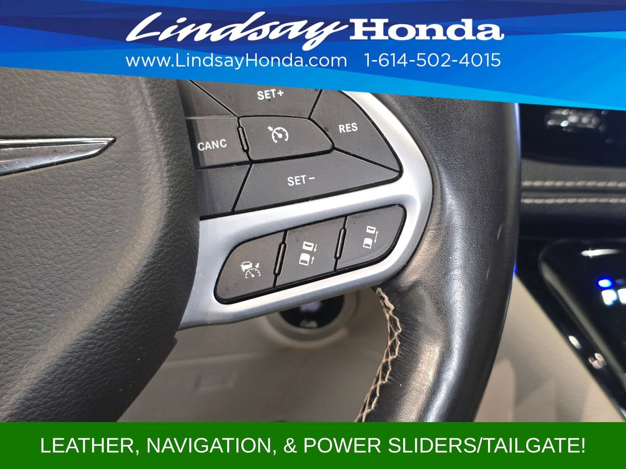 Used 2021 Chrysler Pacifica Touring-L FWD image 18
