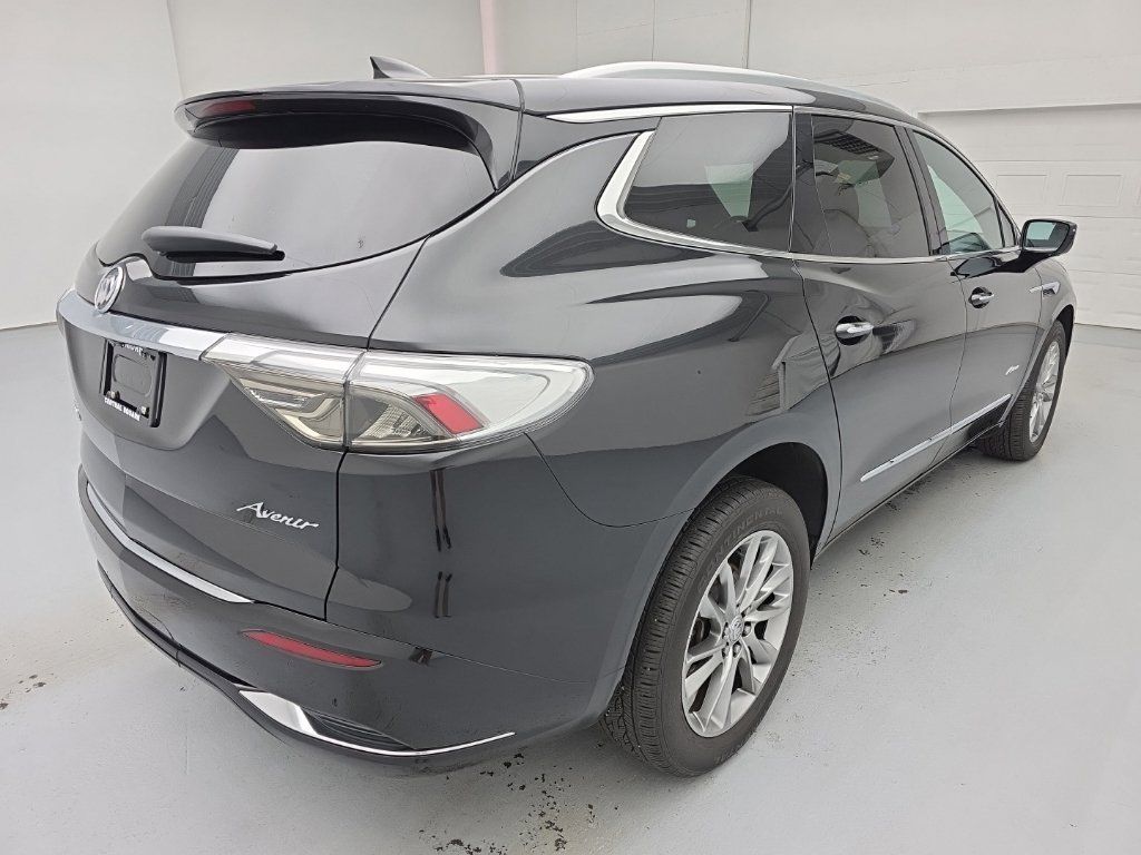 Used 2024 Buick Enclave Avenir w/ Avenir Technology Package AWD/4WD image 12