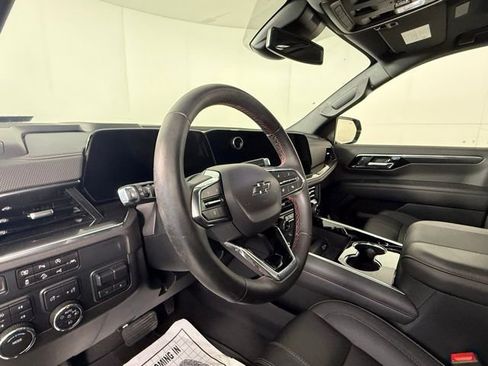Used 2025 Chevrolet Tahoe RST w/ Comfort Package AWD/4WD image 16