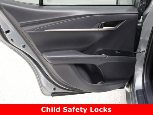 Used 2025 Toyota Camry SE image 26