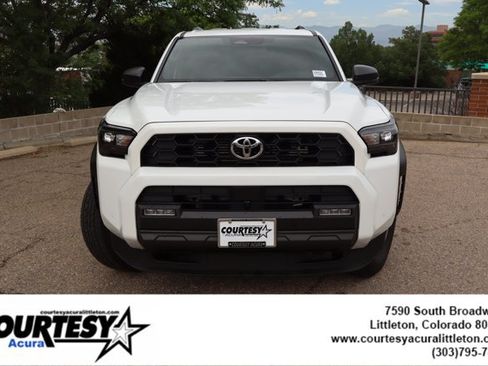 Used 2025 Toyota 4Runner TRD Off-Road AWD/4WD image 2