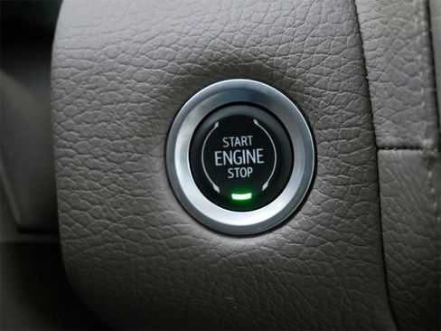 Used 2022 GMC Yukon Denali image 26