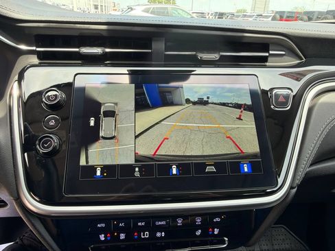 Used 2023 Chevrolet Bolt EUV Premier w/ Sun & Sound Package FWD image 28
