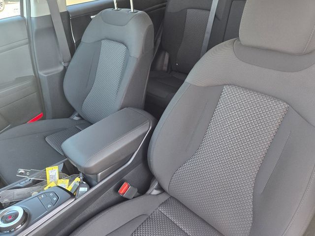 New 2027 Kia Sportage LX FWD image 9