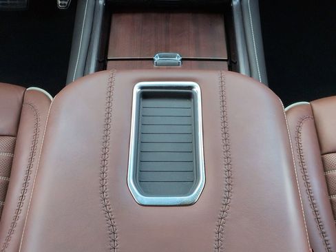 Used 2024 GMC Yukon XL Denali Ultimate AWD/4WD image 19